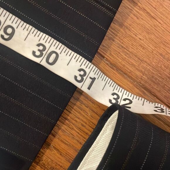 Mantoni virgin wool two button charcoal grey suit size 46R - Picture 14 of 16